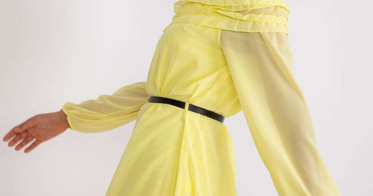 Żółte sukienki na lato – wybierz model idealny