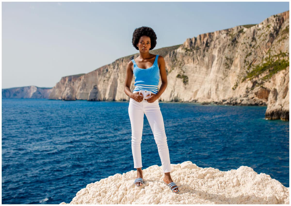 Białe jeansy damskie – kiedy nosić i z czym łączyć?
