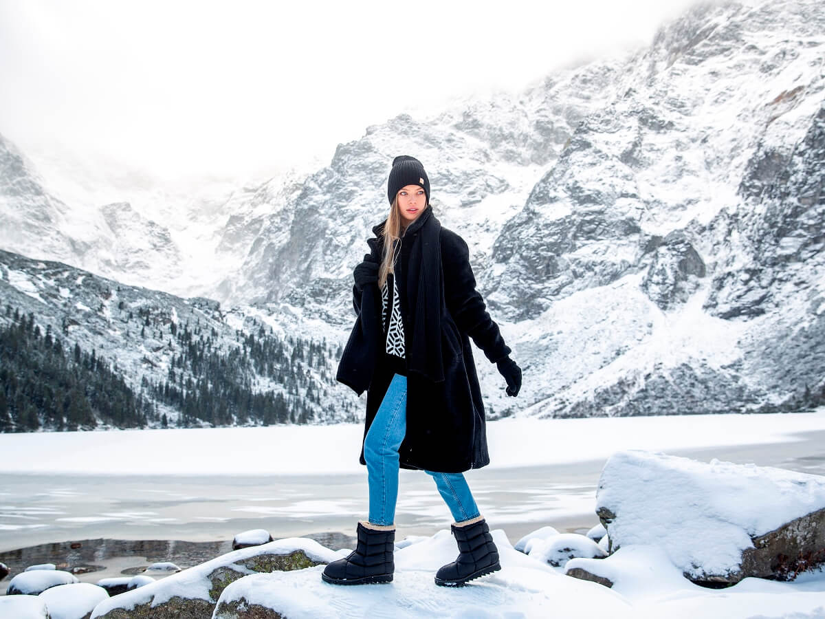 Płaszcz damski na zimę – jak wybrać fason i kolor idealny?