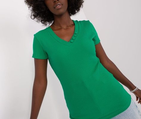 Zielona prążkowana bluzka basic z krótkim rękawem